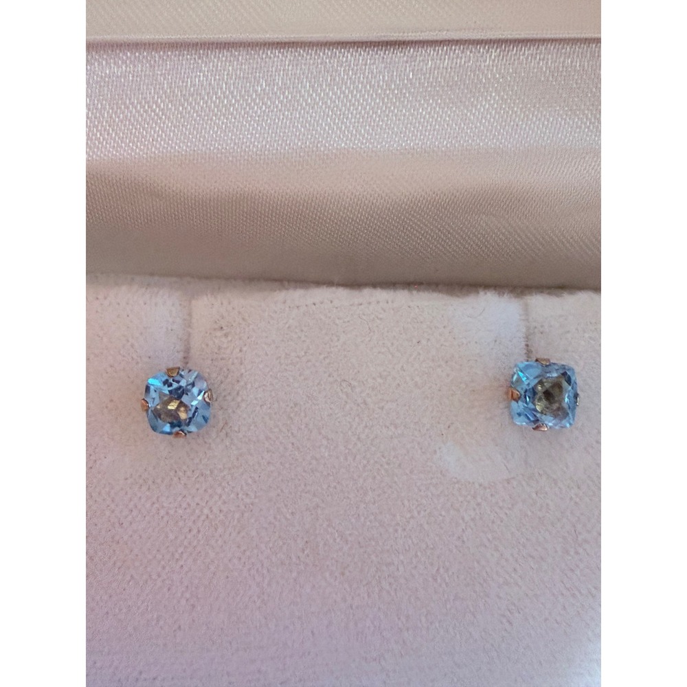 10kt gold earrings